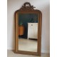 Miroir doré ancien de style Louis Philippe avec fronton