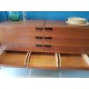 Buffet moderniste circa 1960 avec tiroirs cachés