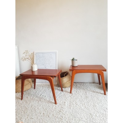Paire de tables de chevet scandinaves circa 1960