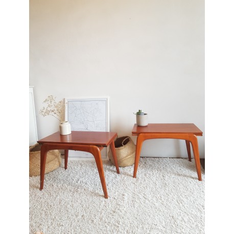 Paire de tables de chevet scandinaves circa 1960