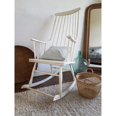 Fauteuil à bascule scandinave - par Lena Larsson - Nesto (éditeur) - 1960