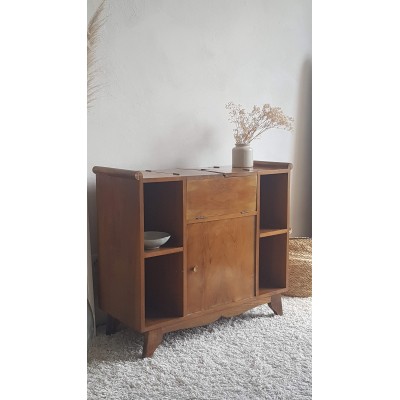 Petit buffet ancien pieds compas