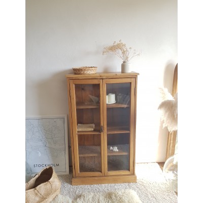 Ancienne vitrine bibliothèque