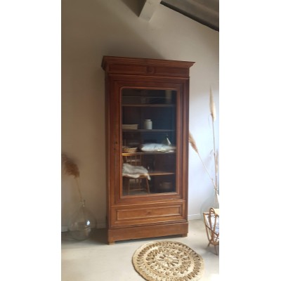 Armoire parisienne ancienne vitrée