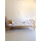 Banquette ou lit enfant en rotin vintage