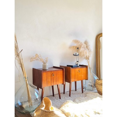 Paire de tables de chevets circa 1960