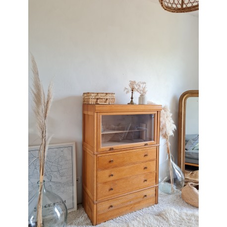 Buffet vitré ancien - meuble de métier