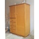 Petite armoire parisienne  en rotin vintage