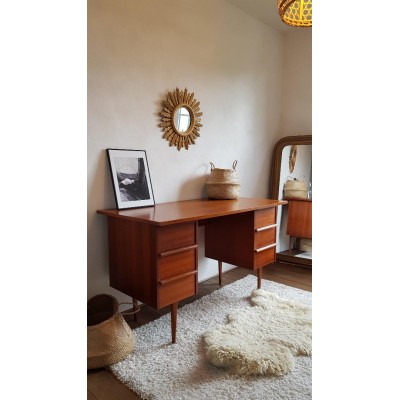 Bureau scandinave années 60 - poignées recourbéees