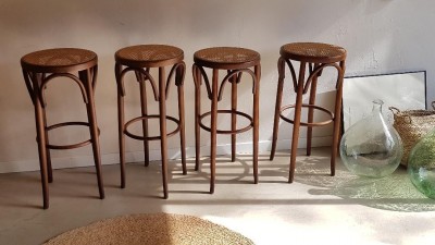 Suite de tabourets bar Thonet vintage